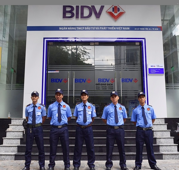 phương đông cung cấp dịch vụ bảo vệ ngân hàng tại quận hoàng mai hà nội - 0912686666 - 0982001001