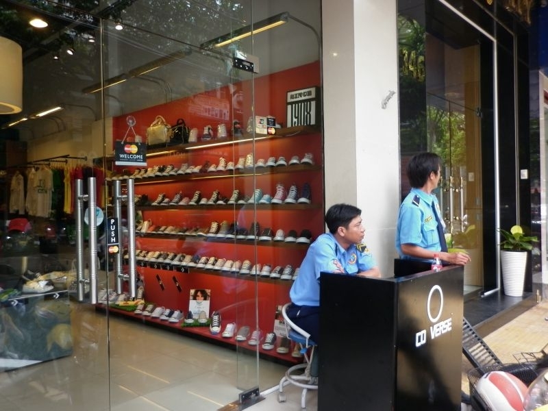 Dịch vụ bảo vệ shop thời trang, cửa hàng quần áo an toàn chuyên nghiệp tại tỉnh  Thanh hóa - 0912686666