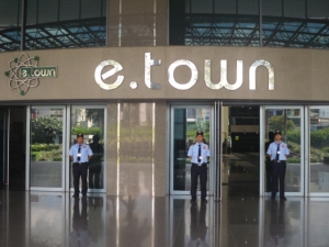 Dịch vụ bảo vệ tòa nhà cao ốc văn phòng uy tín an toàn tại ninh bình - 0912686666 - 0982001001